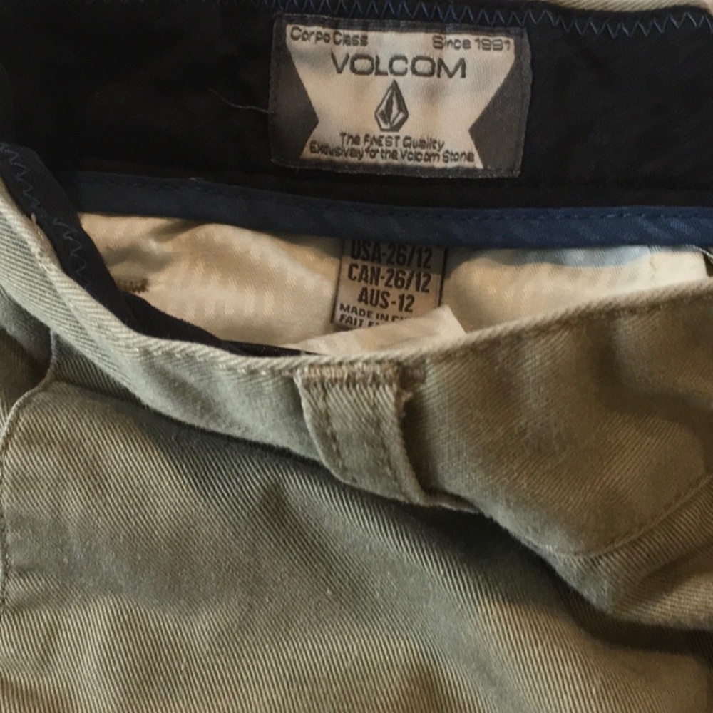 Volcom Shorts - Picture 5 of 5